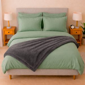 Combo LILÉ Verde Oliva – Plumón + Juego de Duvet + Almohada + Cobija Bunny