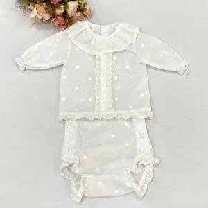Conjunto Dos Piezas Bautizo Cuello Volante Crudo 410